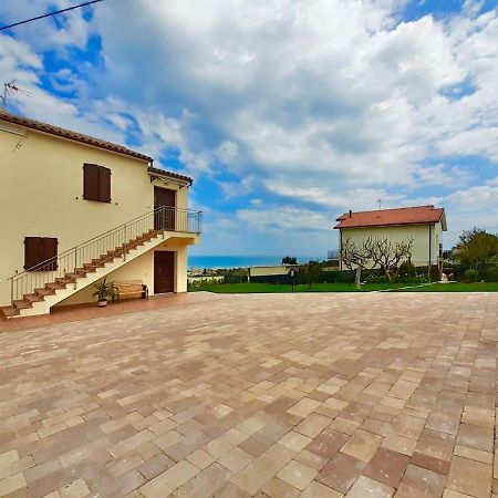 Casa Vacanze Con Vista Mare E Giardino - Amanecer Marzocca di Senigallia Exterior photo