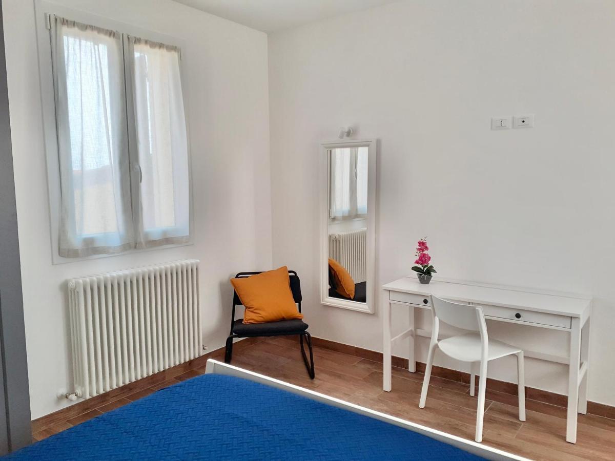 Casa Vacanze Con Vista Mare E Giardino - Amanecer Marzocca di Senigallia Exterior photo